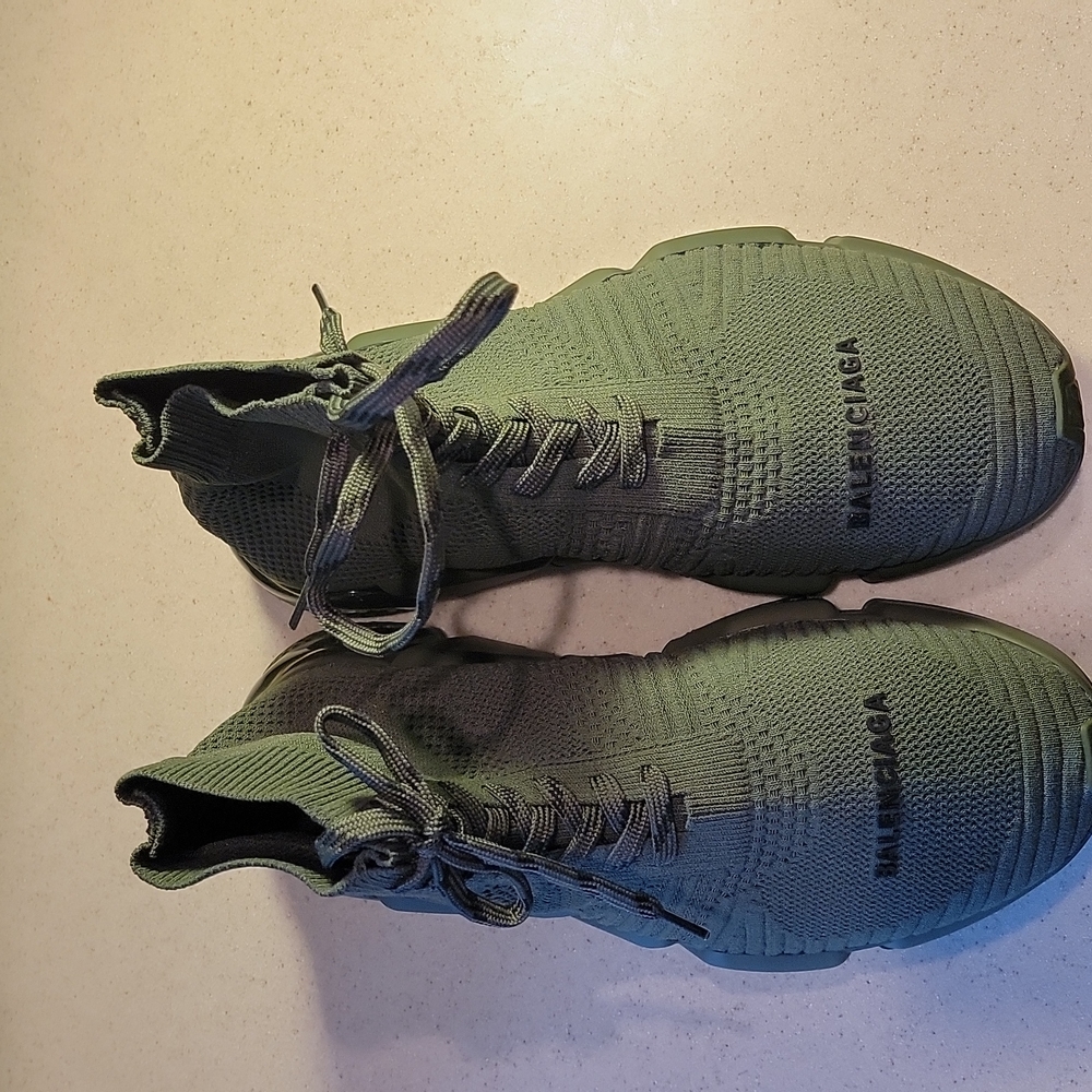 balenciaga speed 2.0 lace up sneakers